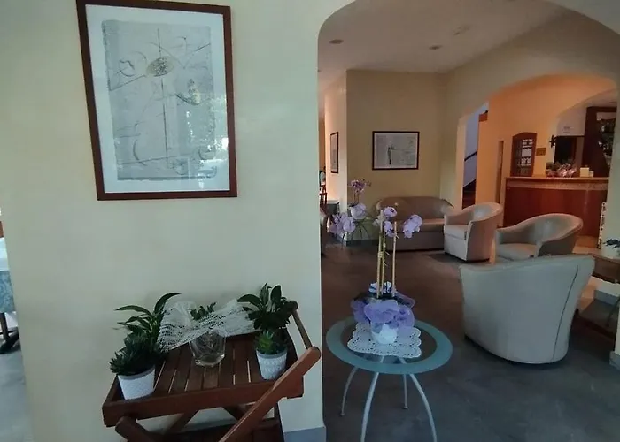 Pigalle 2* ריצ'יונה