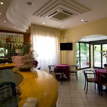 Pigalle Hotel