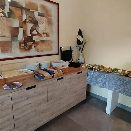 Pigalle 2* Ριτσιόνε