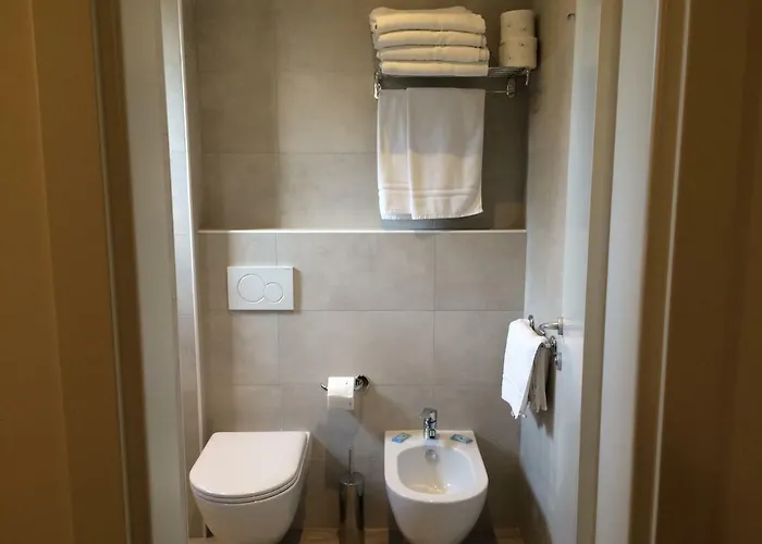 Szálloda Pigalle 2*